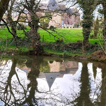 Saint-Thurial Manoir La Haie Chapeau B&B 외부 사진